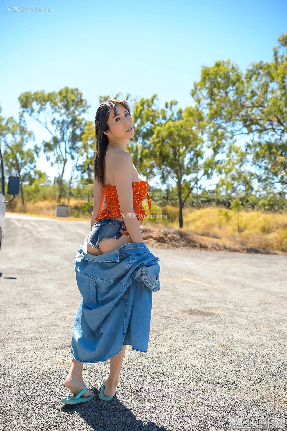 1P - JULIA《The Cool Beauty》