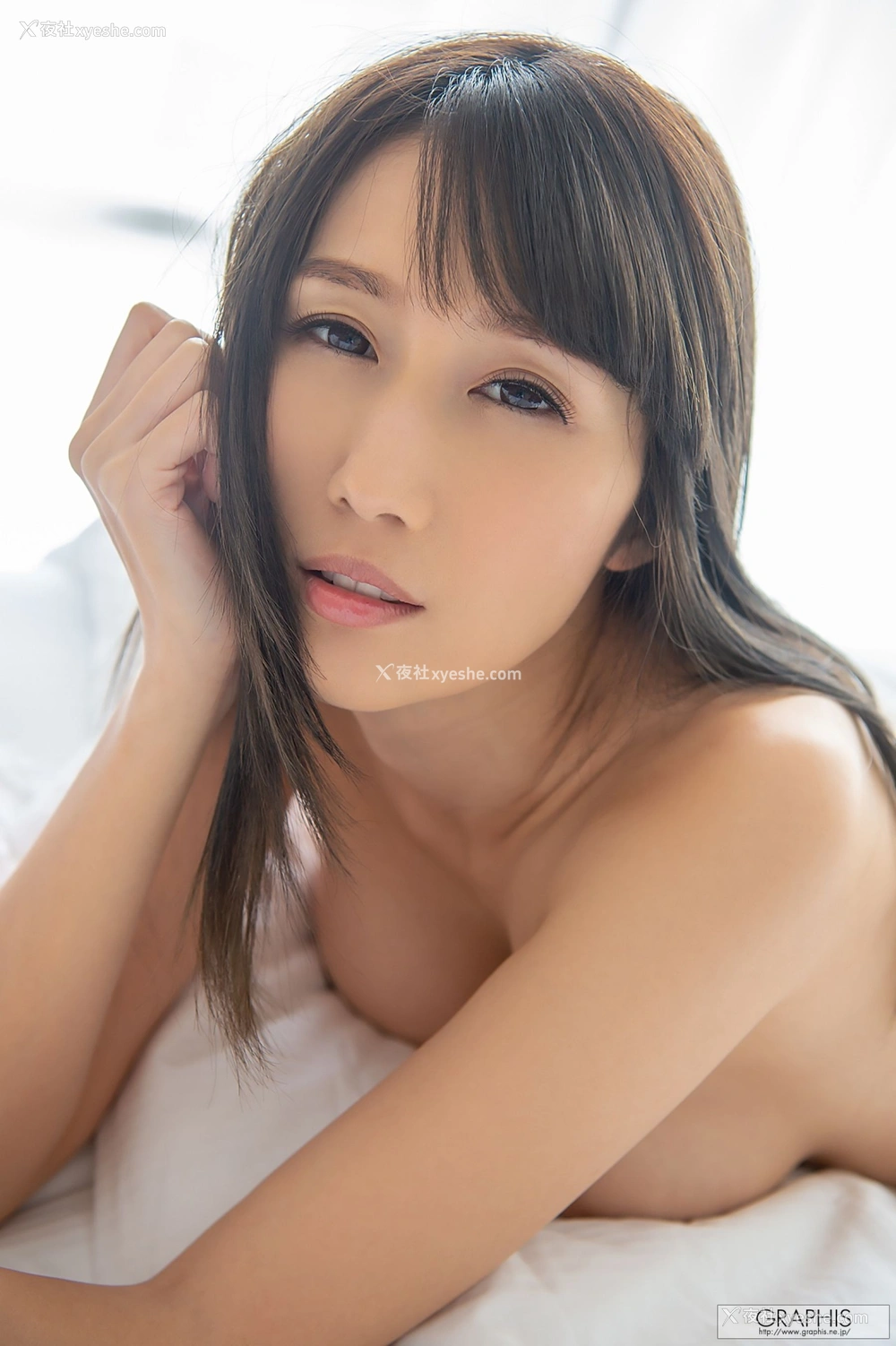 1P - JULIA《The Cool Beauty》