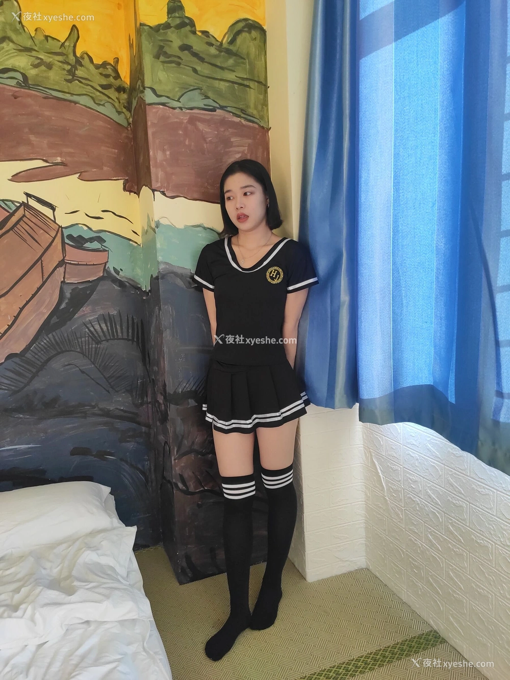 1P - 国模周婧娉大尺度人体私拍套图