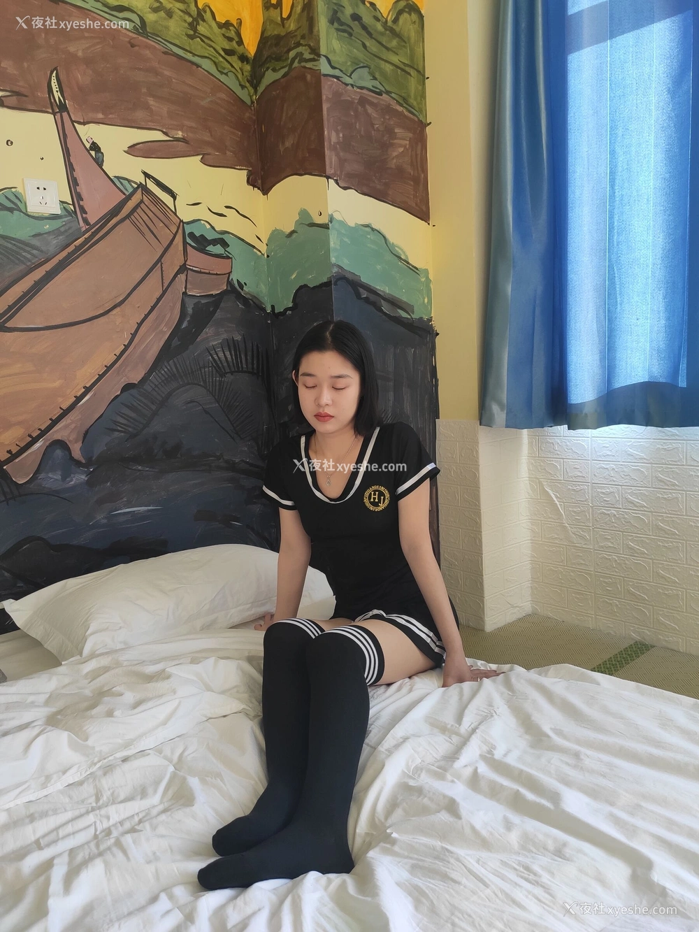 1P - 国模周婧娉大尺度人体私拍套图