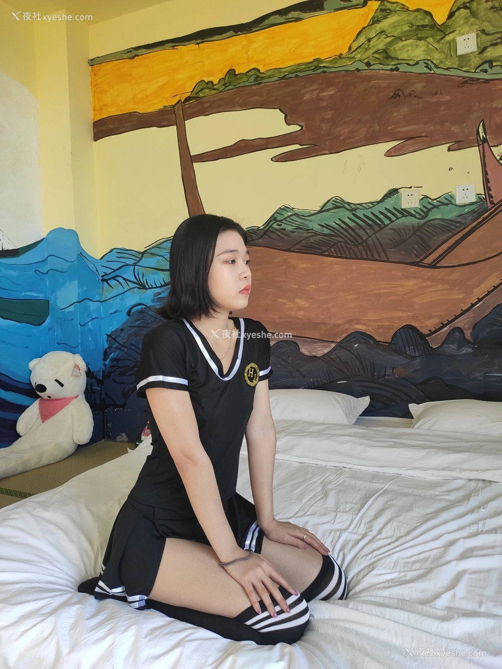 1P - 国模周婧娉大尺度人体私拍套图