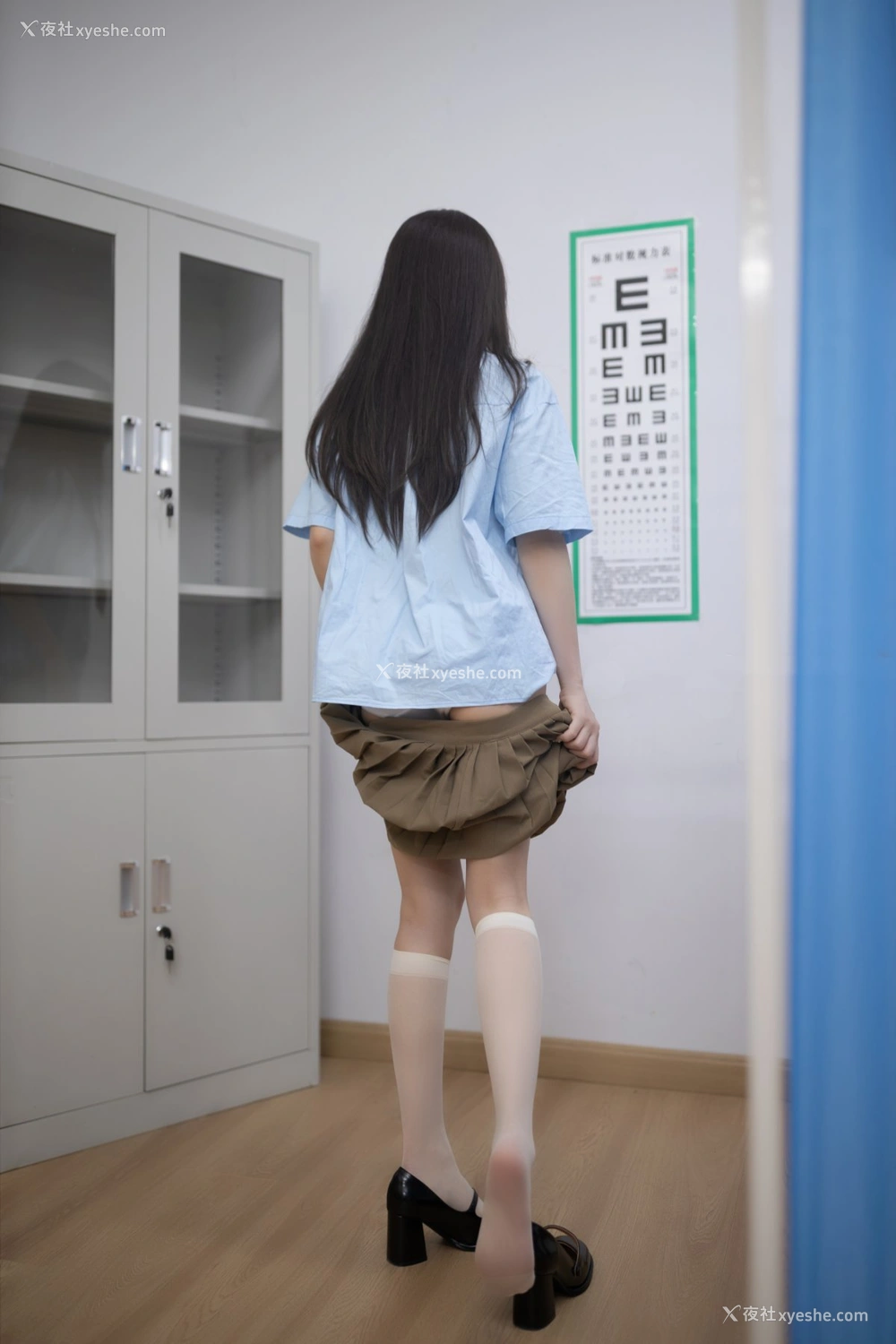 1P - 鱼子酱 入学体检 原版写真