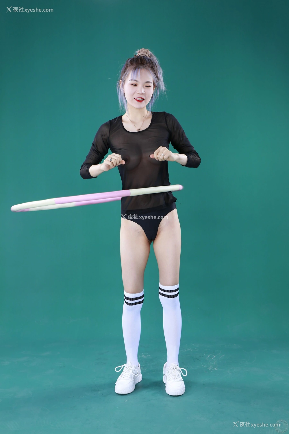 1P - 国模小萌人体私拍套图