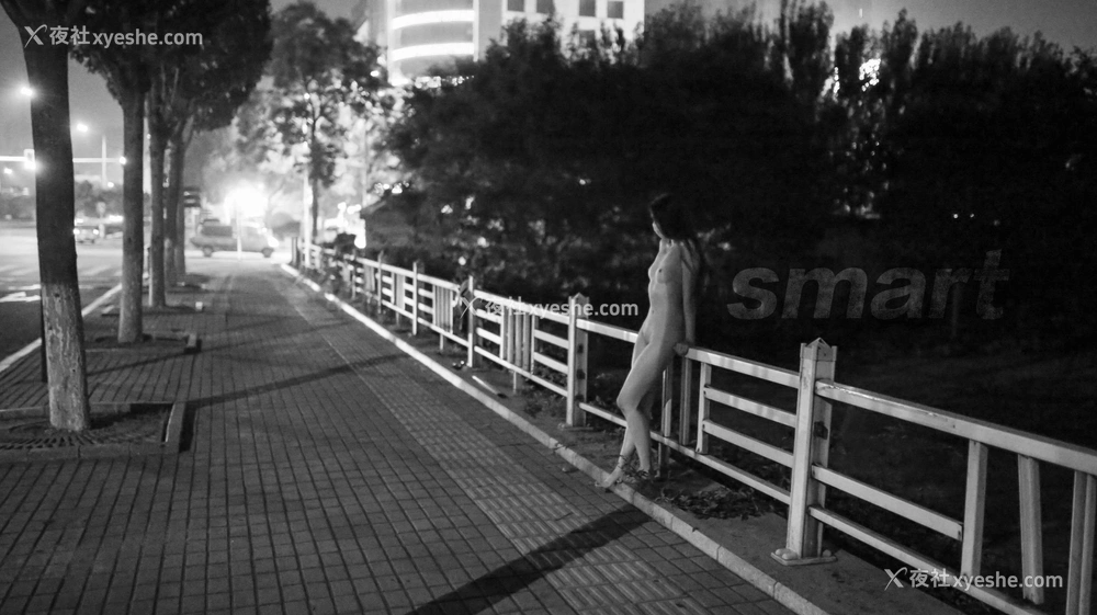 1P - 摄影师@slavesmart《极限裸露&捆绑作品集》