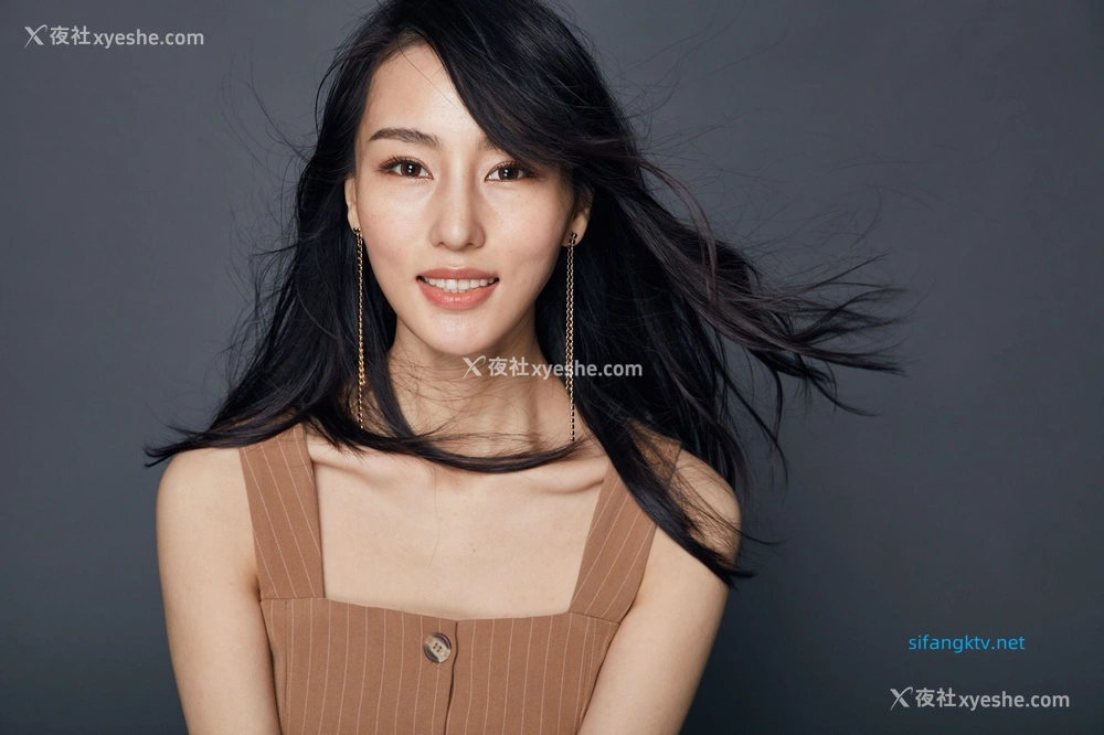 1P - 非诚勿扰女嘉宾邢星透点性感写真