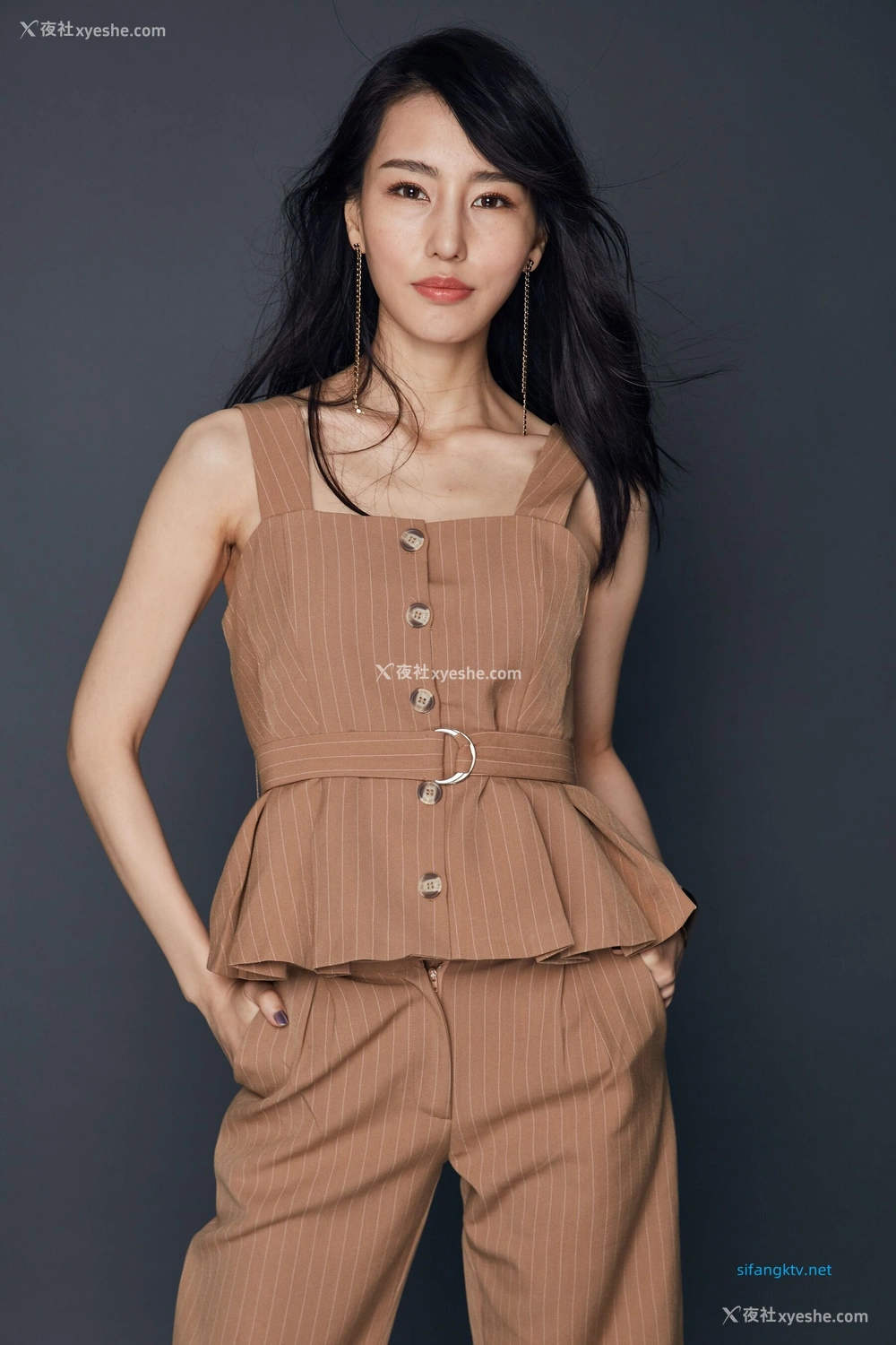 1P - 非诚勿扰女嘉宾邢星透点性感写真