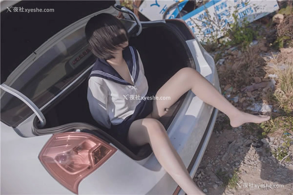 1P - 网红悠宝三岁绑架JK塞进后备箱无圣光人体写真