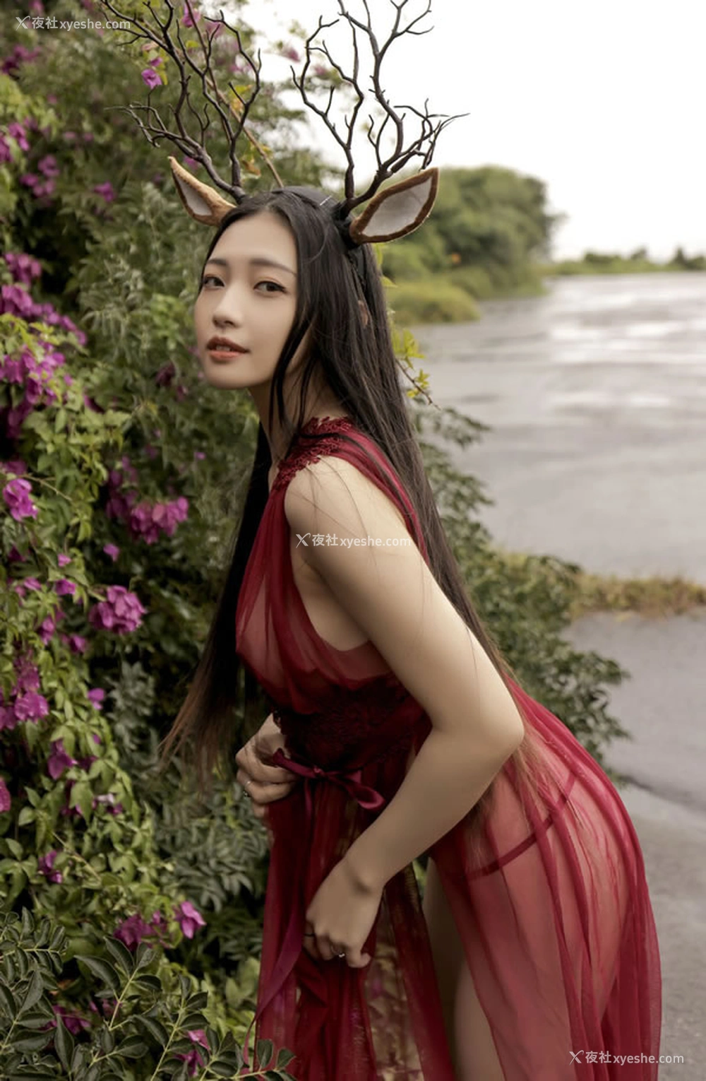 1P - 鹿角女孩夏暮光红纱透视长裙唯美无圣光图集