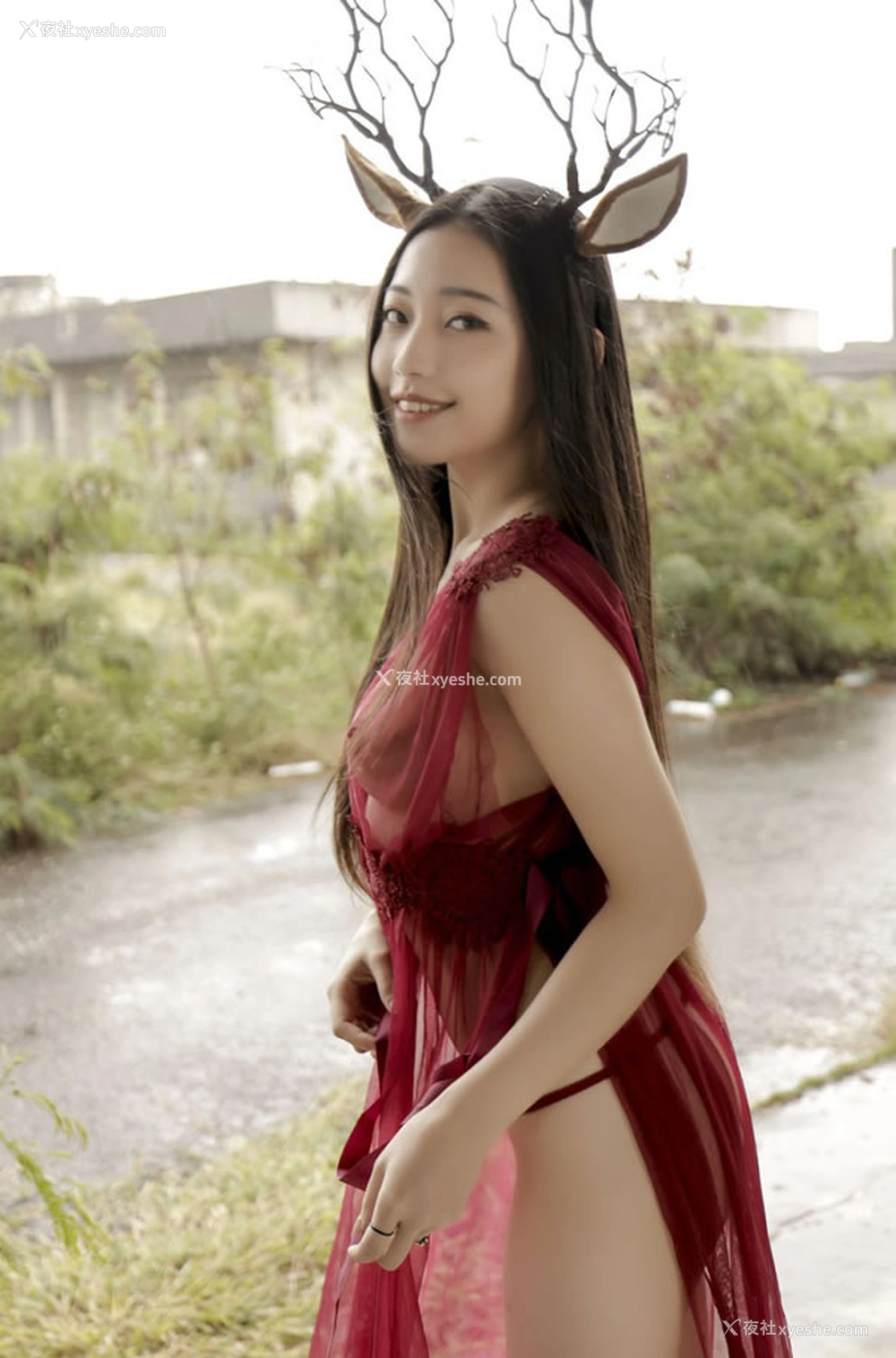 1P - 鹿角女孩夏暮光红纱透视长裙唯美无圣光图集