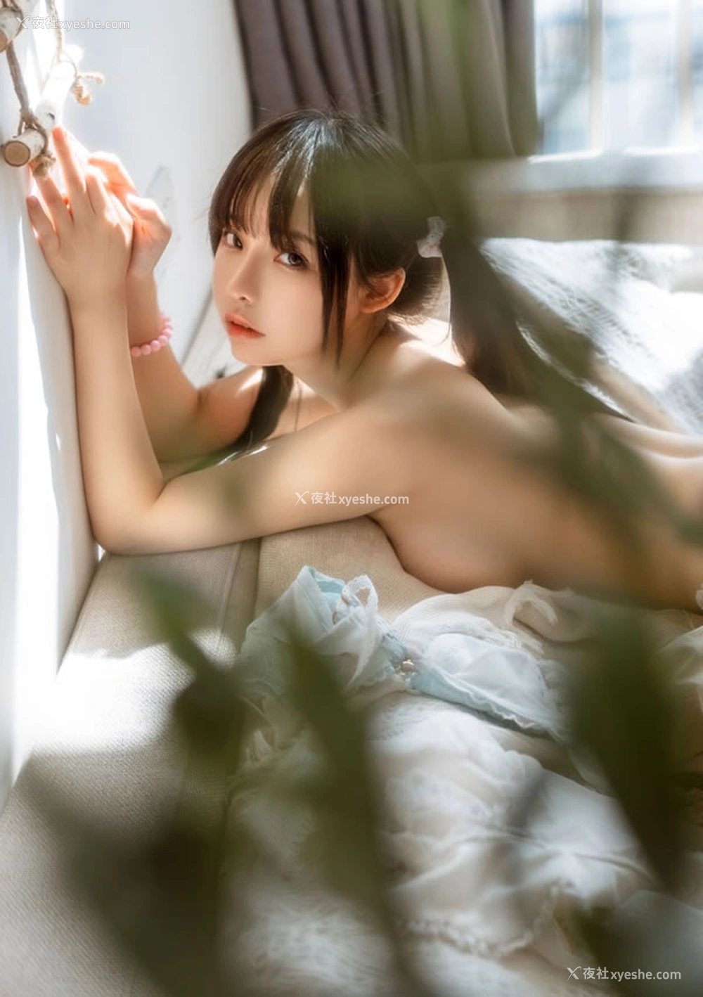1P - 高颜值福利姬@六味帝皇酱 – 草莓洛丽塔
