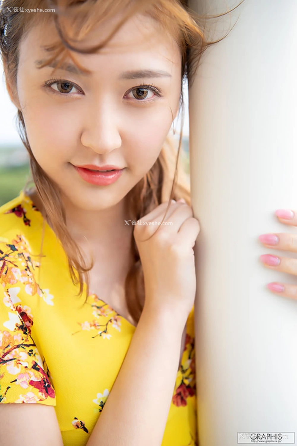 1P - Graphis初脫ぎ娘蜜美杏无圣光人体套图3