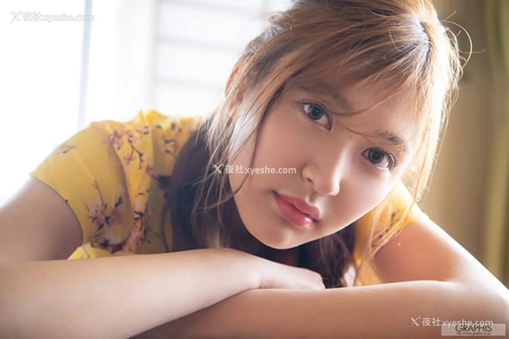 1P - Graphis初脫ぎ娘蜜美杏无圣光人体套图3
