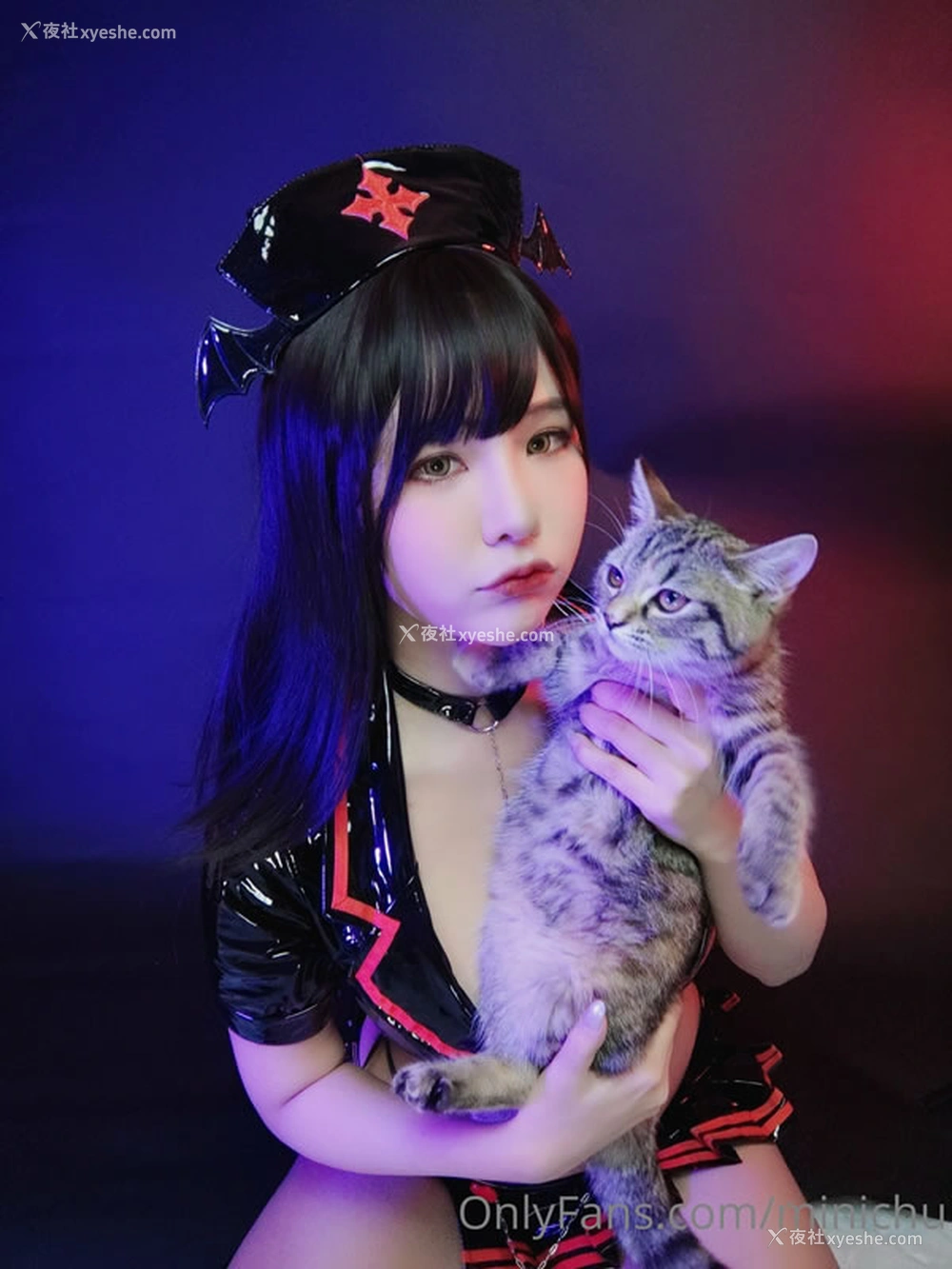 1P - 丰满美女Minichu暗黑女护士无圣光图集