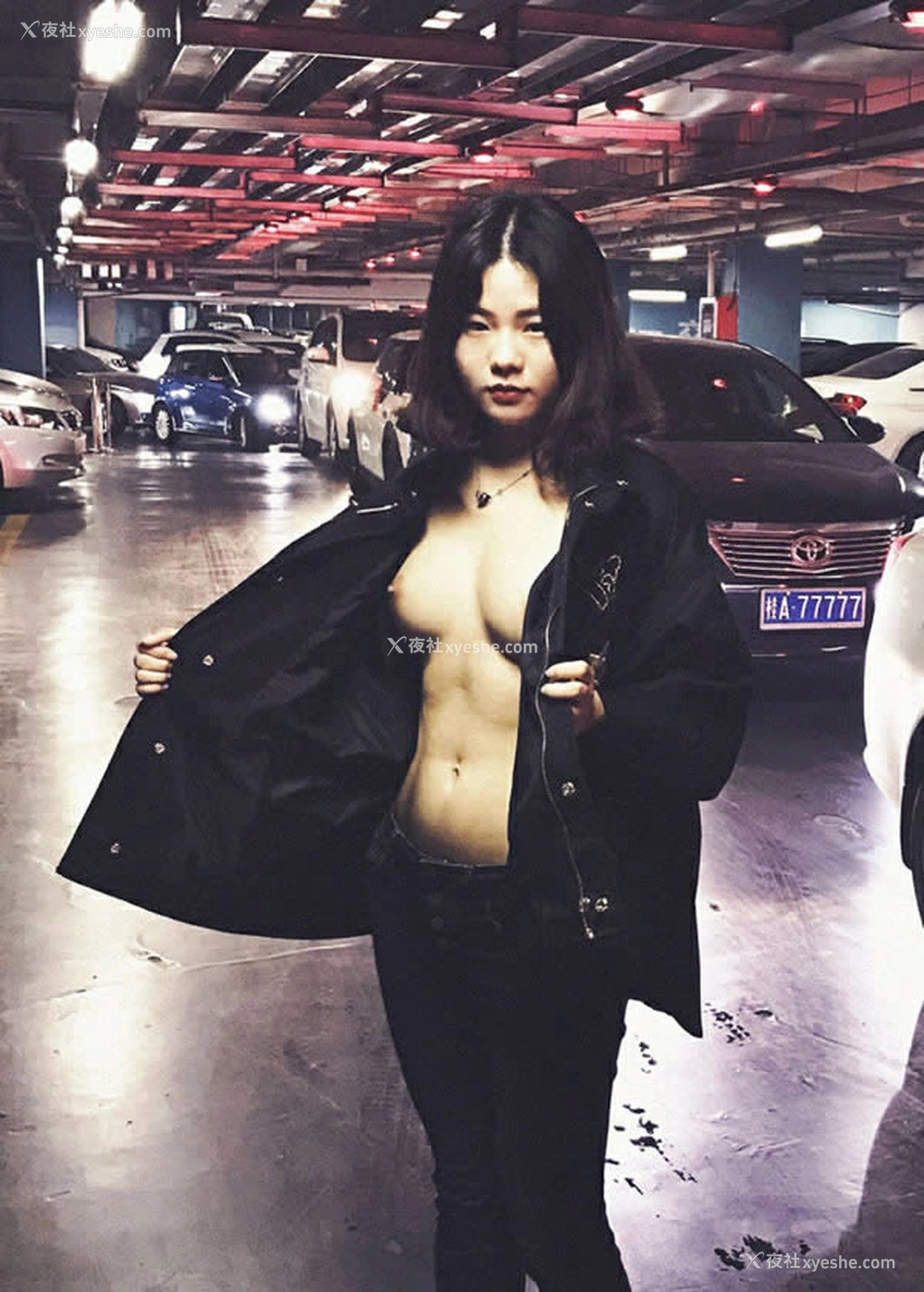 1P - 极品露出之美女室外无圣光人体艺术35