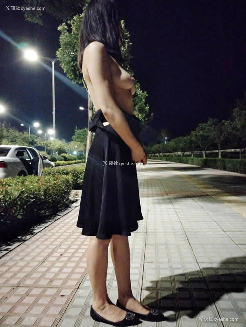 1P - 极品露出之美女室外无圣光人体艺术35