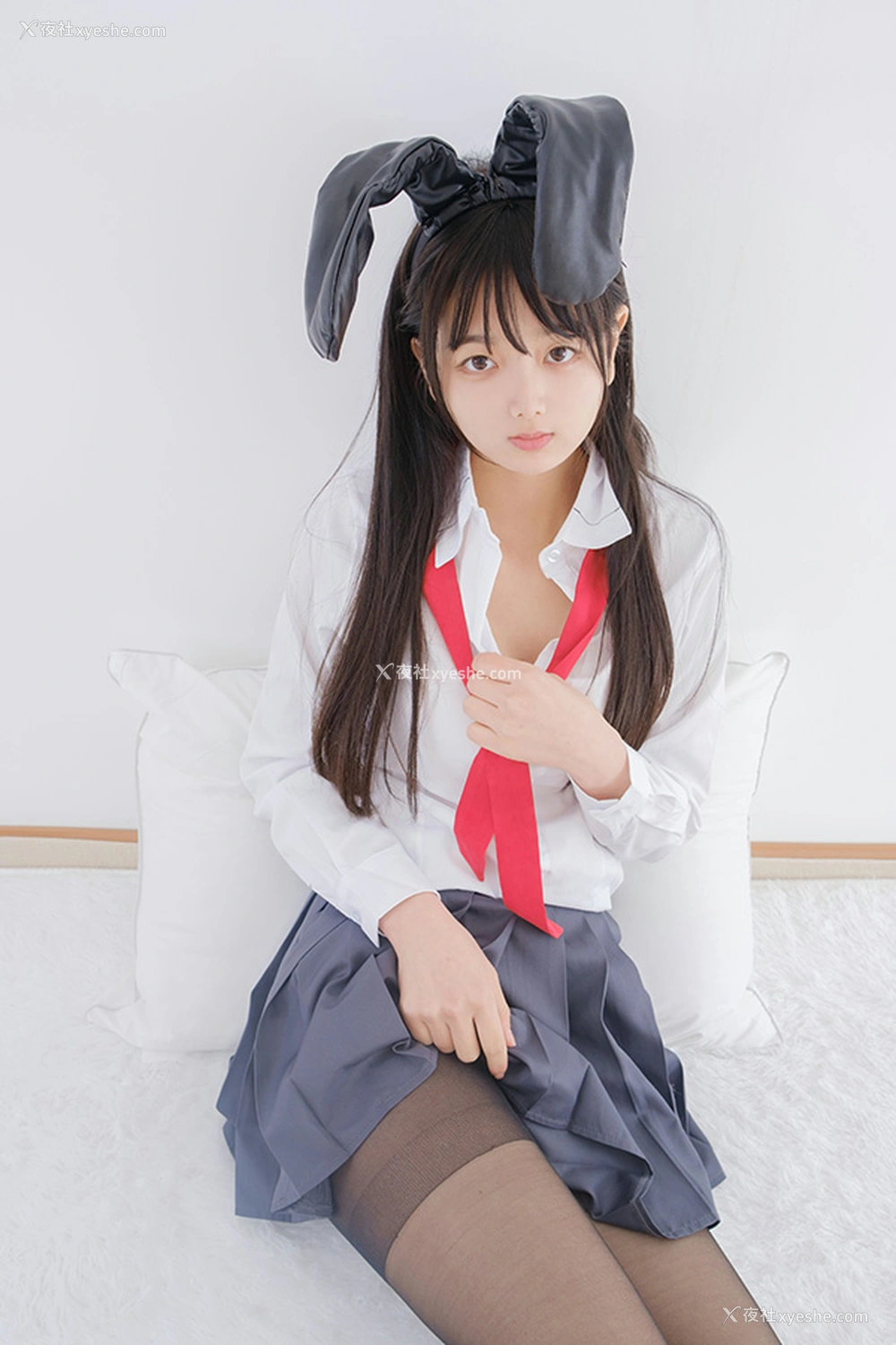 1P - 颜值福利姬赤西夜夜 麻衣学姐