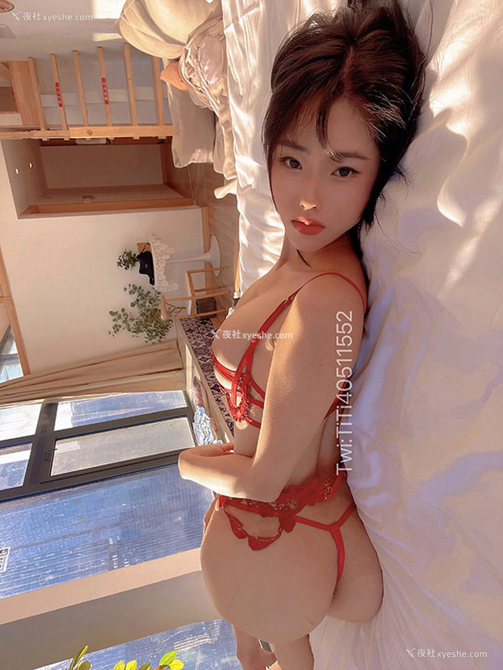1P - 福利姬钛合金私拍露出散图合集