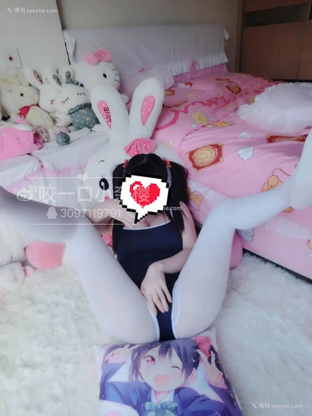 1P - 极品萝莉网红咬一口小奈樱白丝无圣光套图