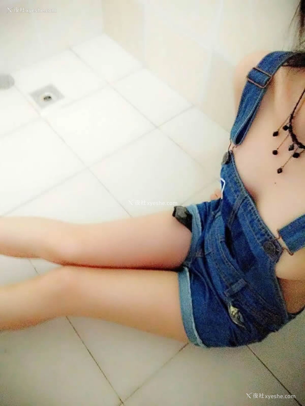 1P - 极品萝莉网红安久奈白露出无圣光套图2
