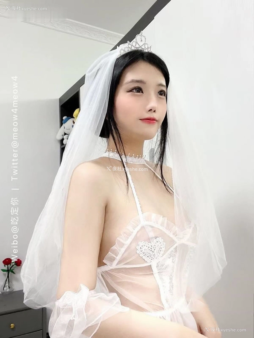 1P - 福利姬吃定你奶萝喵四私拍尺度图集2