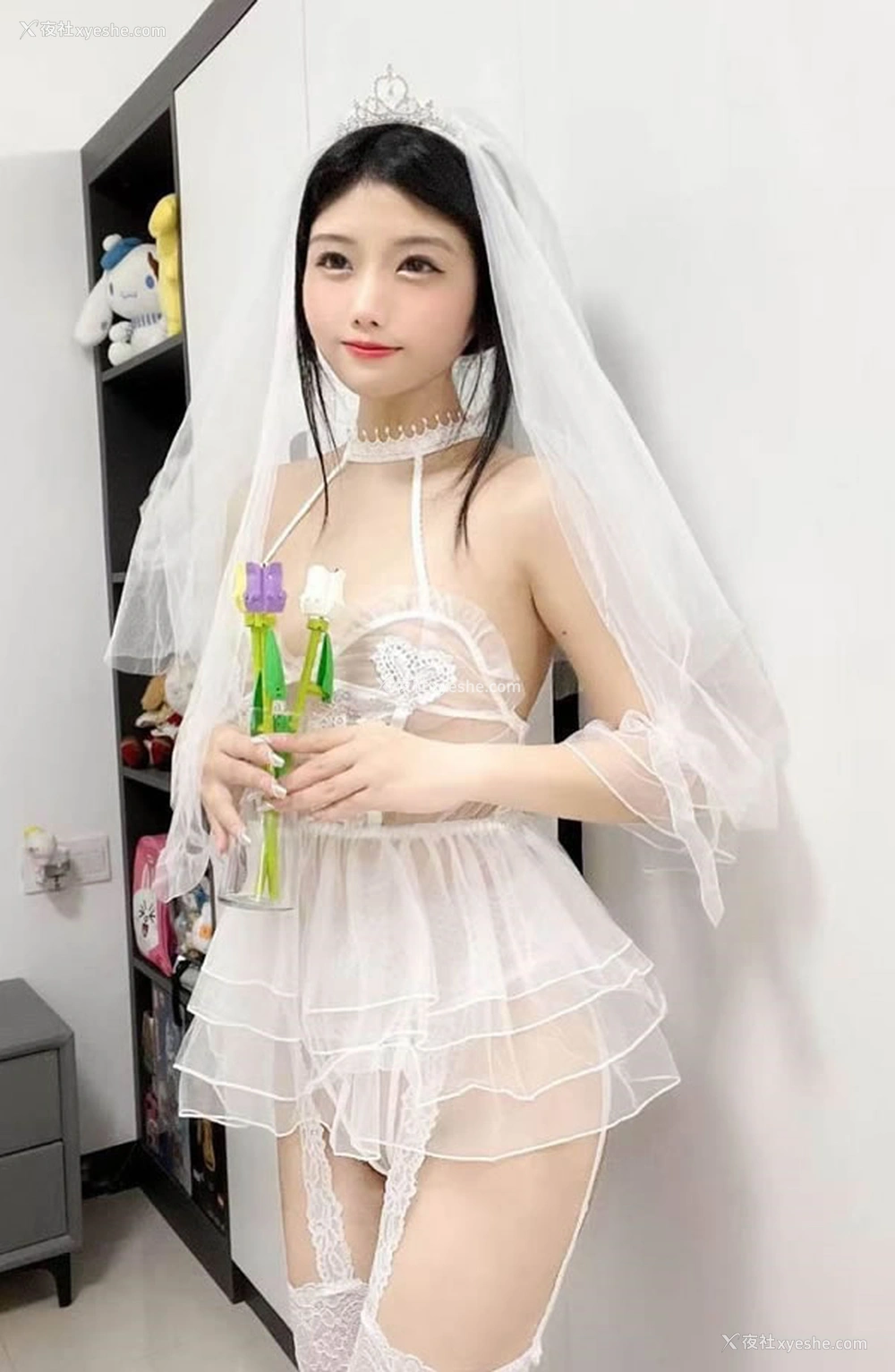 1P - 福利姬吃定你奶萝喵四私拍尺度图集2