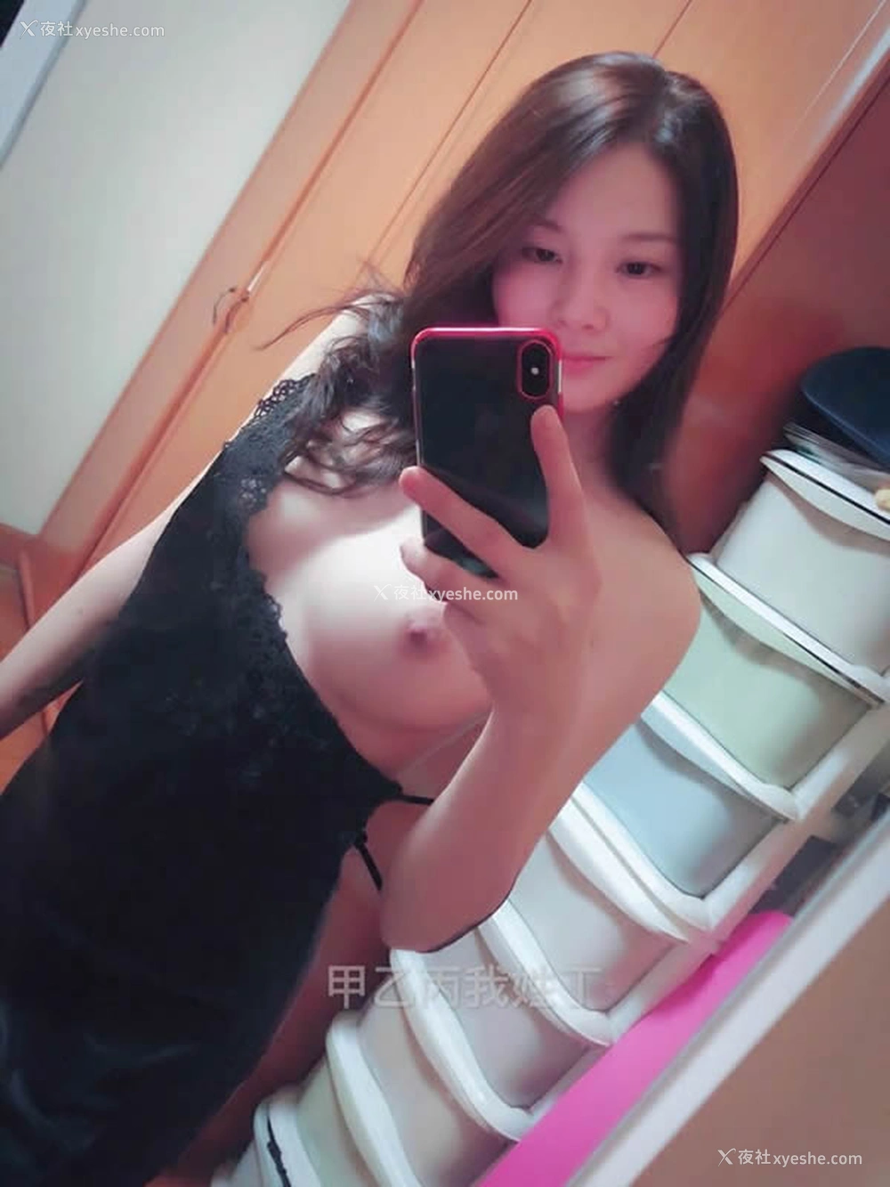 1P - 极品露出之美女室内自拍无圣光人体艺术写真美爆