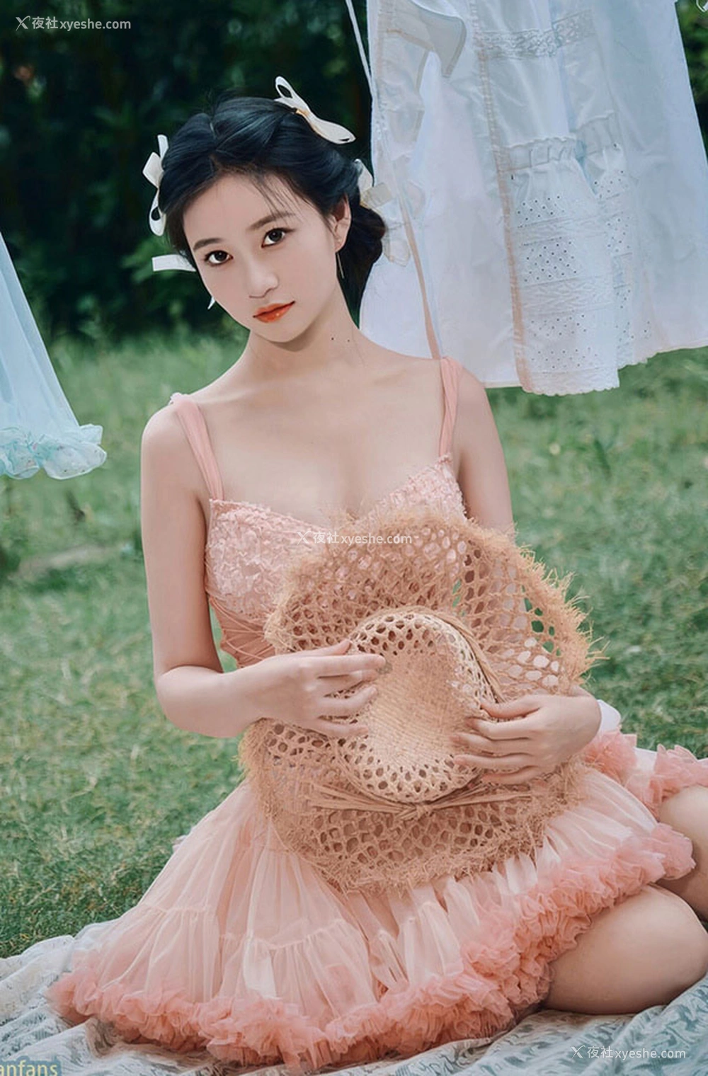 1P - 极品女神年年 粉色日记无圣光唯美图集