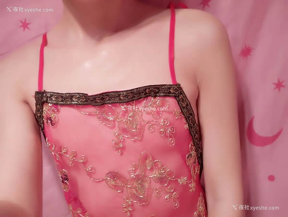 1P - 极品甜美嫩妹福利姬小樱子无圣光薄纱人体写真