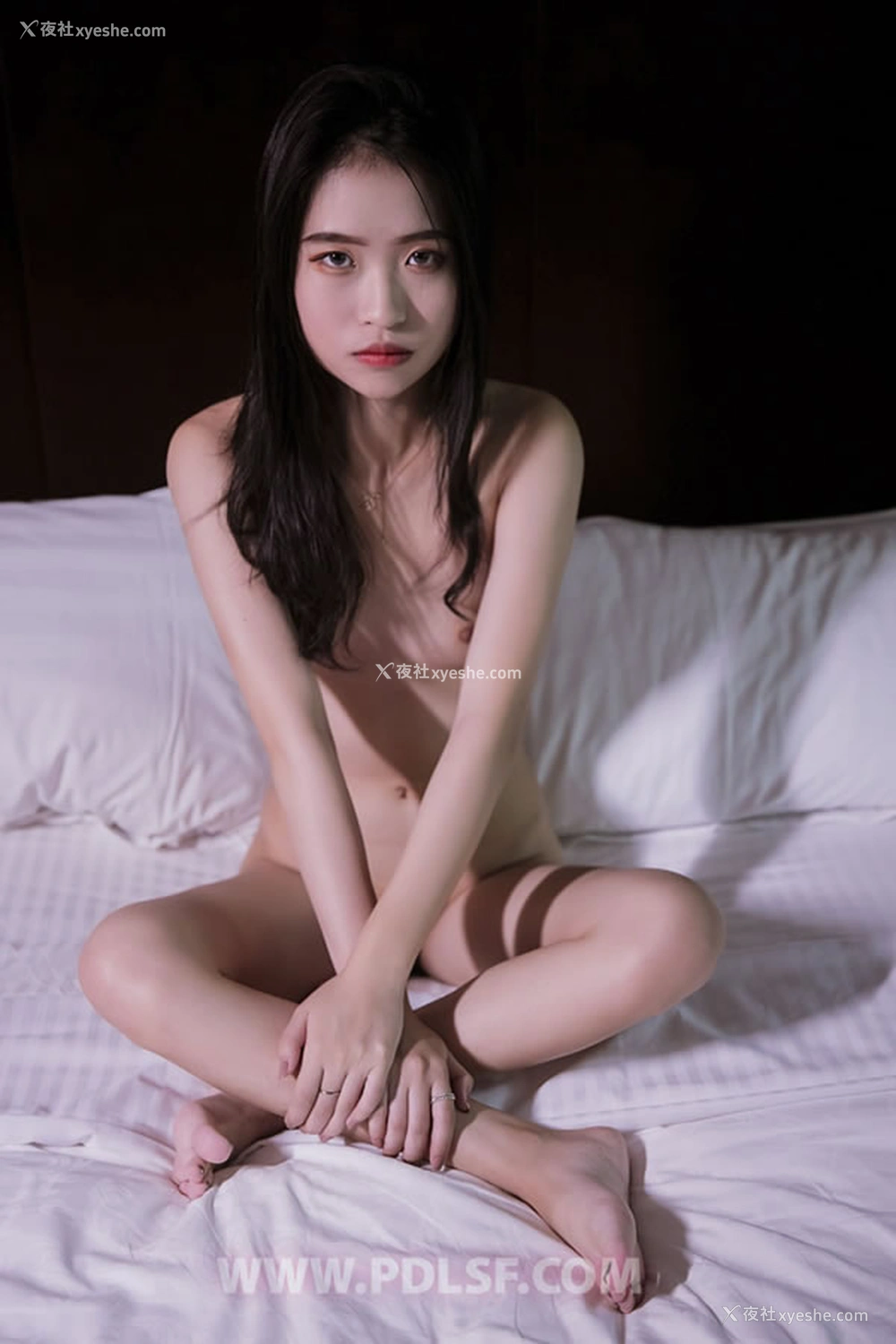1P - 潘多拉特刊-小美女的4等孤独无圣光2