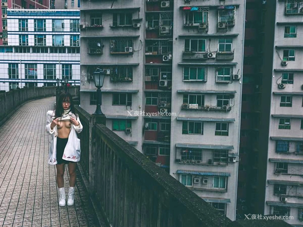 1P - 极品柚木之萝莉网红PART.2无圣光套图深巷空场人体自芳香