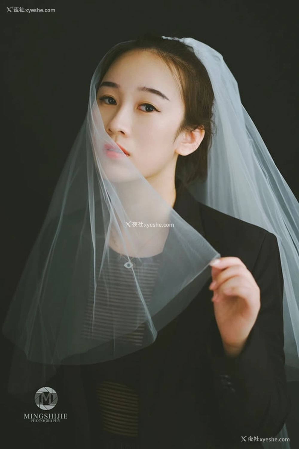1P - 知名摄影师明视界无圣光人体作品9