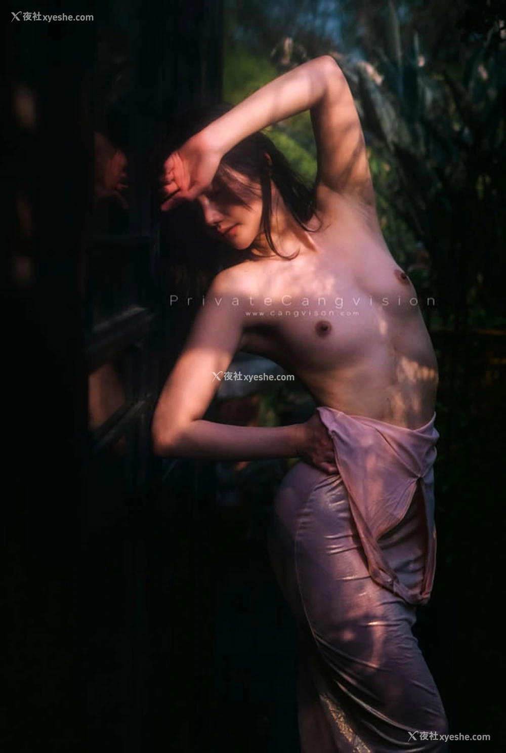 1P - 女神阿朱-幽绿魅影极品美乳无圣光写真