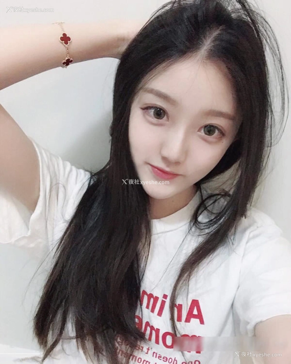 1P - 可爱小美女居家自拍无圣光人体套图2