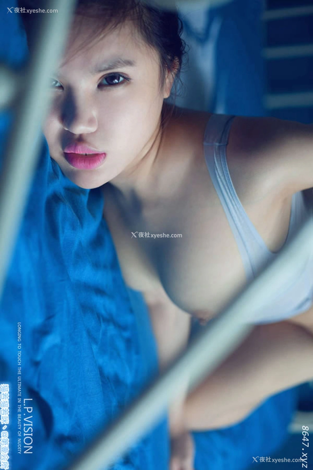 1P - 摄影师LPVISION出品艾栗栗 白衣美女无圣光套图