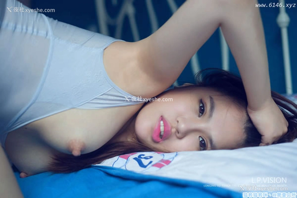 1P - 摄影师LPVISION出品艾栗栗 白衣美女无圣光套图