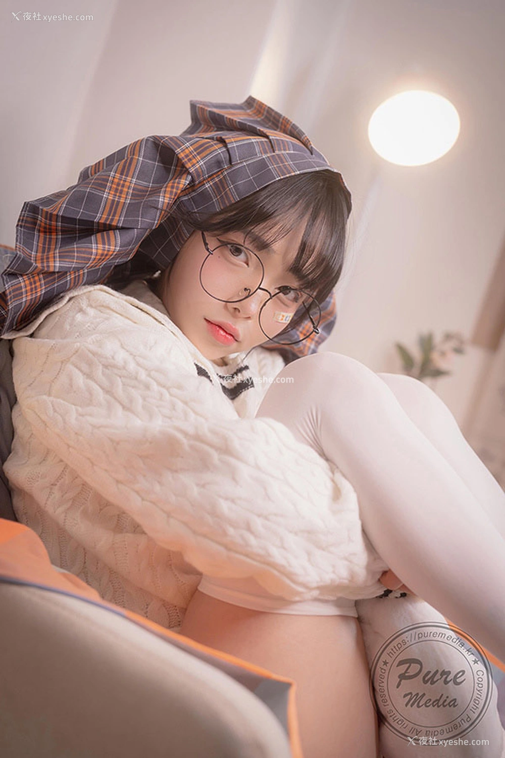 1P - 可爱美女Jelly毛衣白丝JK无圣光图集