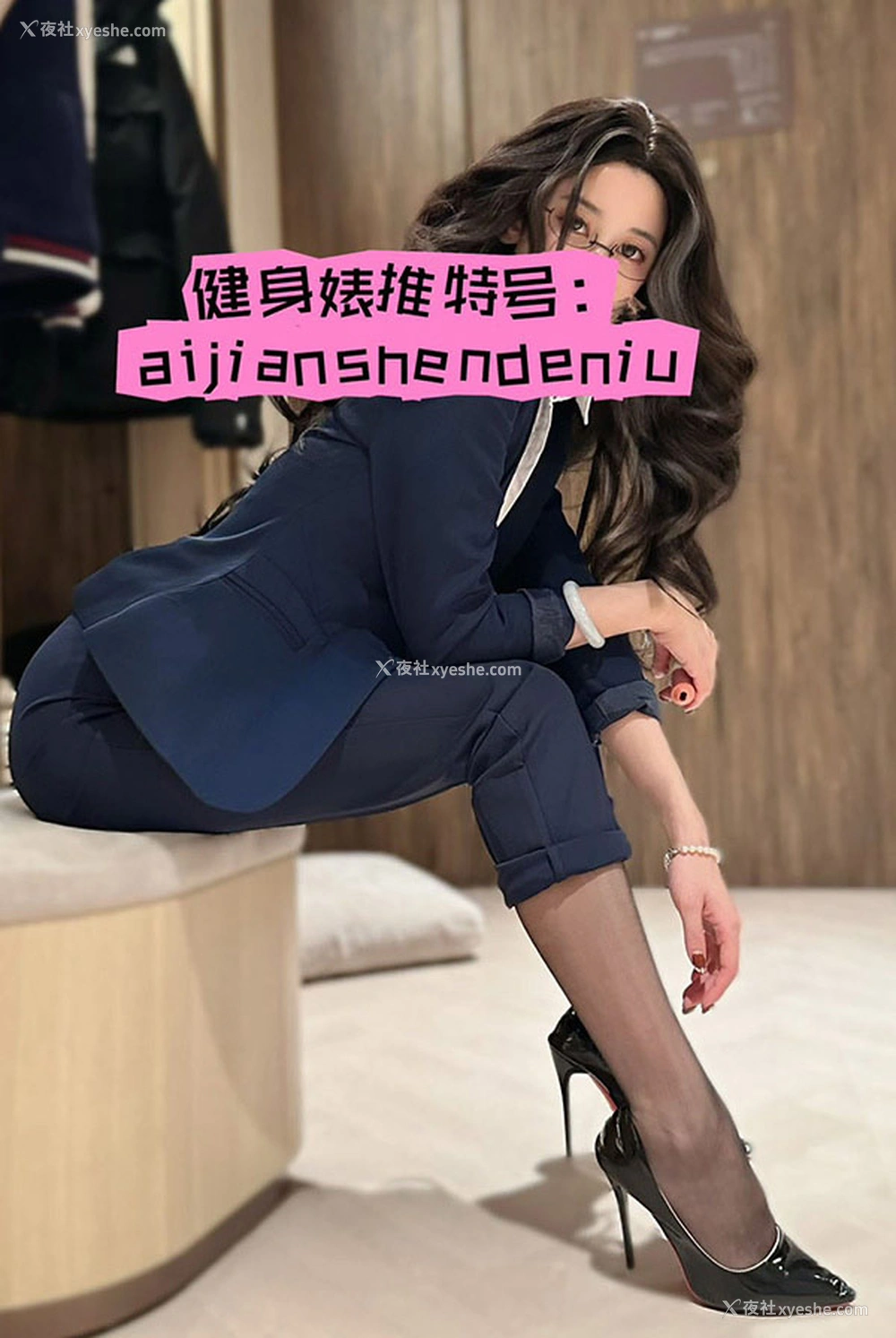 1P - 巨乳肥臀人妻@爱健身爱生活尺度私拍合集