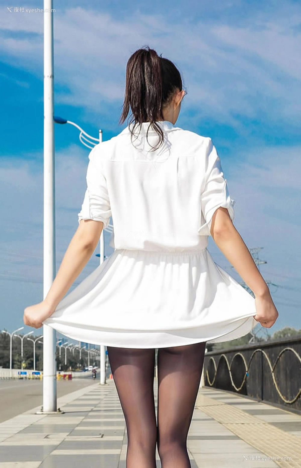 1P - 马路上的美女丝袜露出诱惑无圣光套图