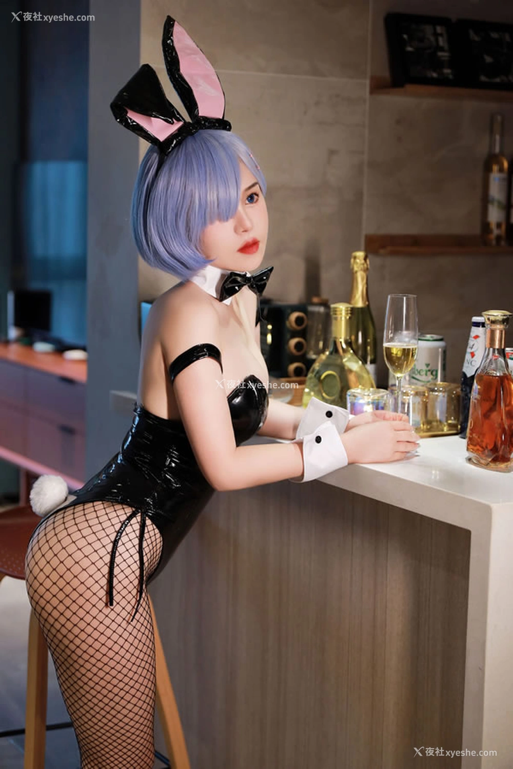 1P - 极品福利姬桃暖酱 – 雷姆兔女郎