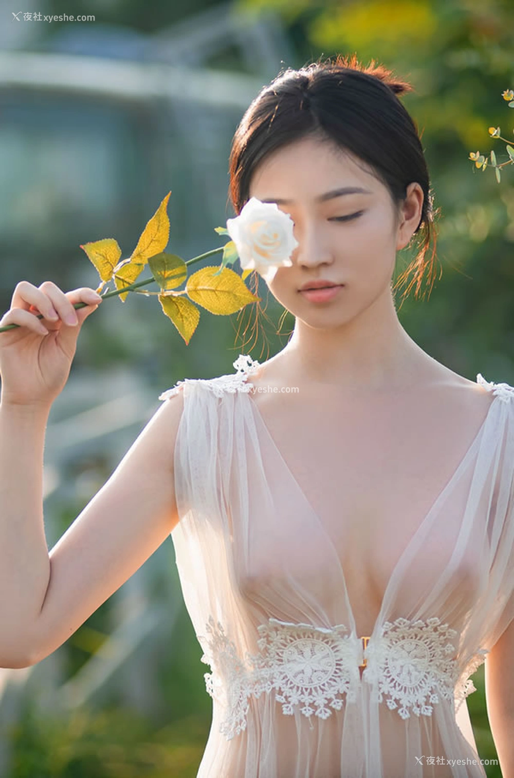 1P - 极品嫩模年年 – 神明之女唯美无圣光图集