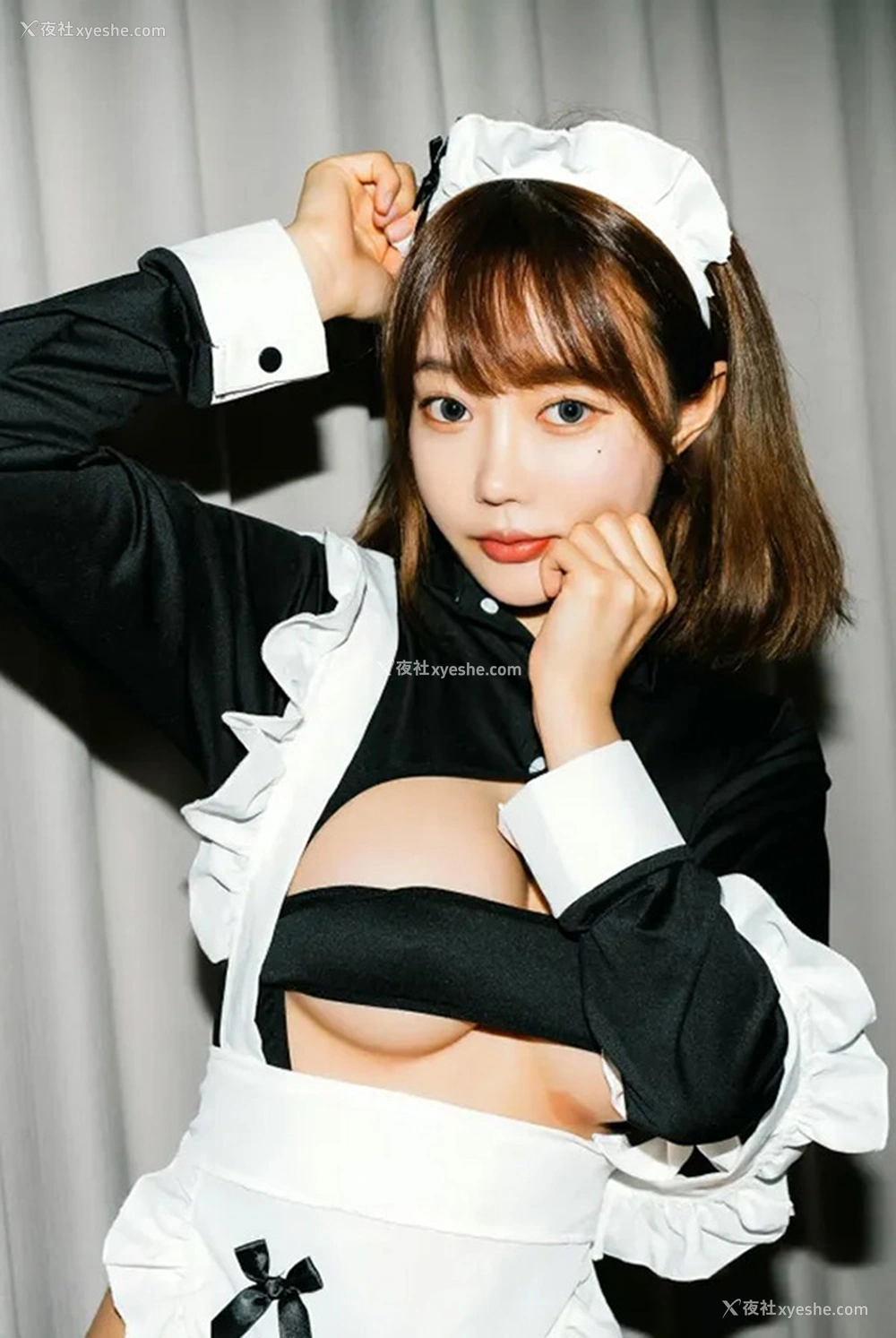 1P - 漂亮的女仆Jucy黑白开胸围裙无圣光图集