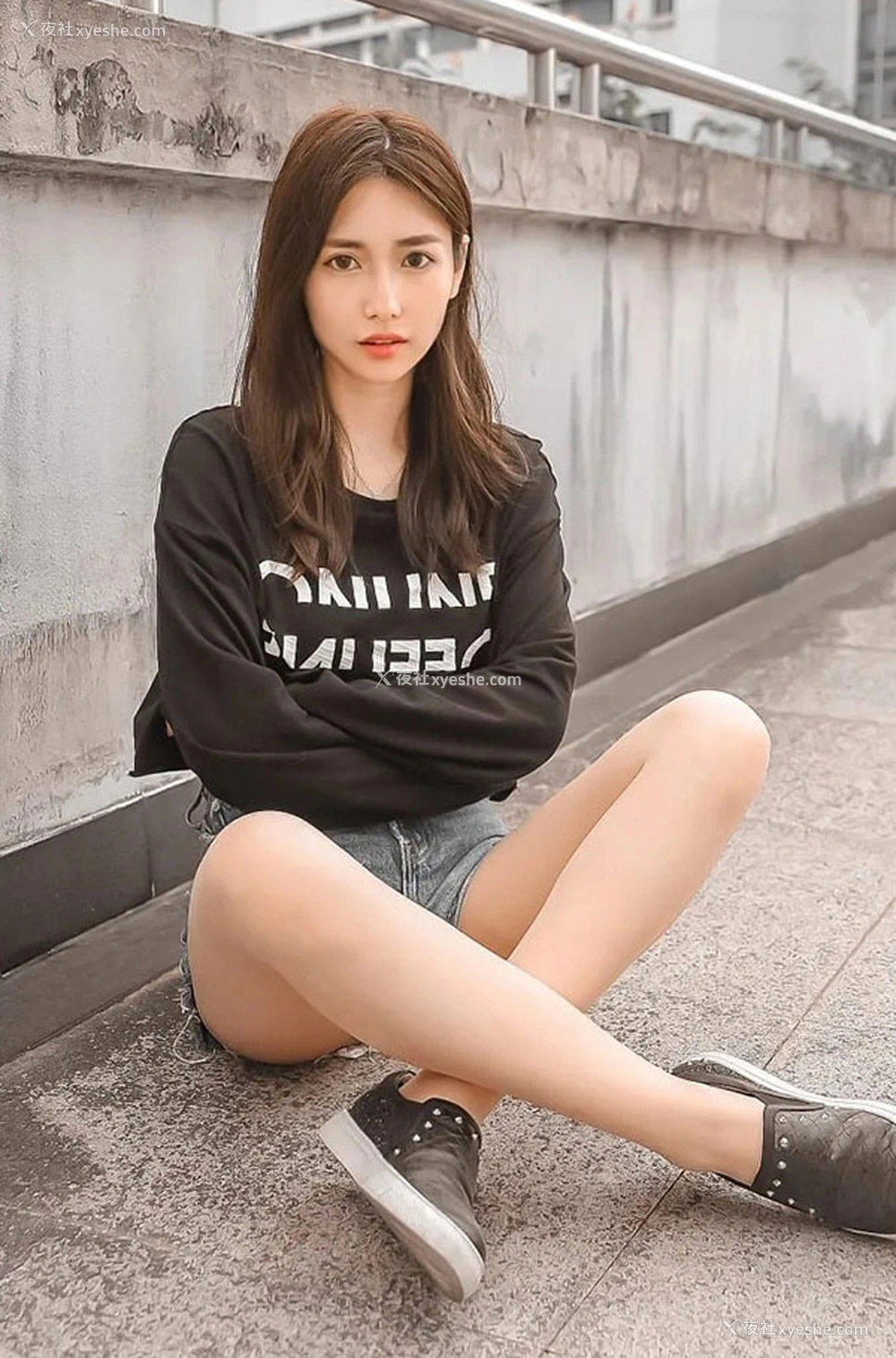 1P - 摄影师Anita L之TG丝袜空间美女尺度福利图2