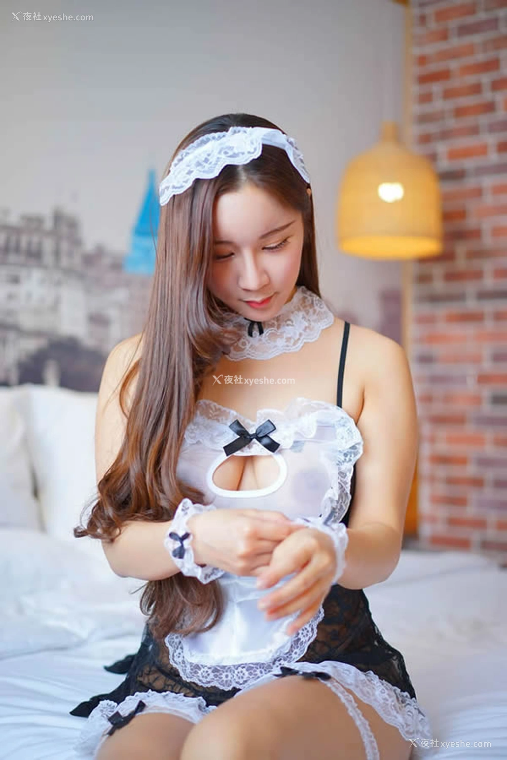 1P - 国模小美女栗栗私拍无圣光套图