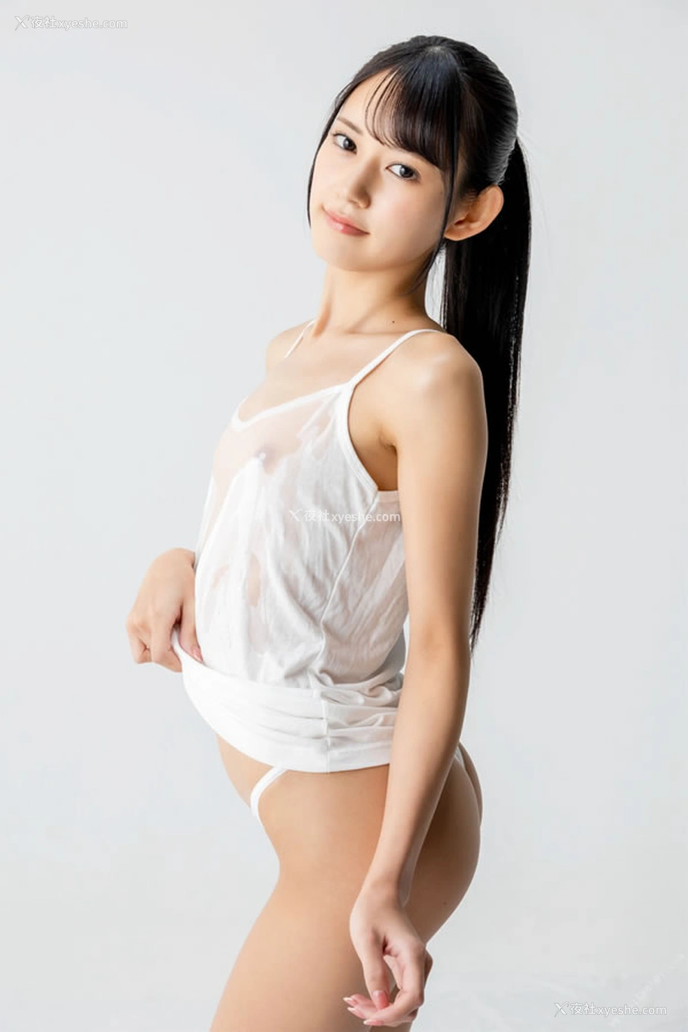 1P - 长腿小姐姐小吊带内内无圣光人体图集