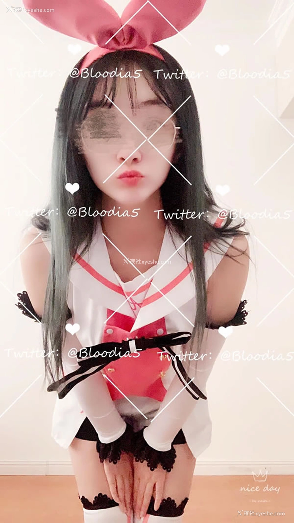 1P - 福利姬@点点小萝莉尺度私拍视图合集