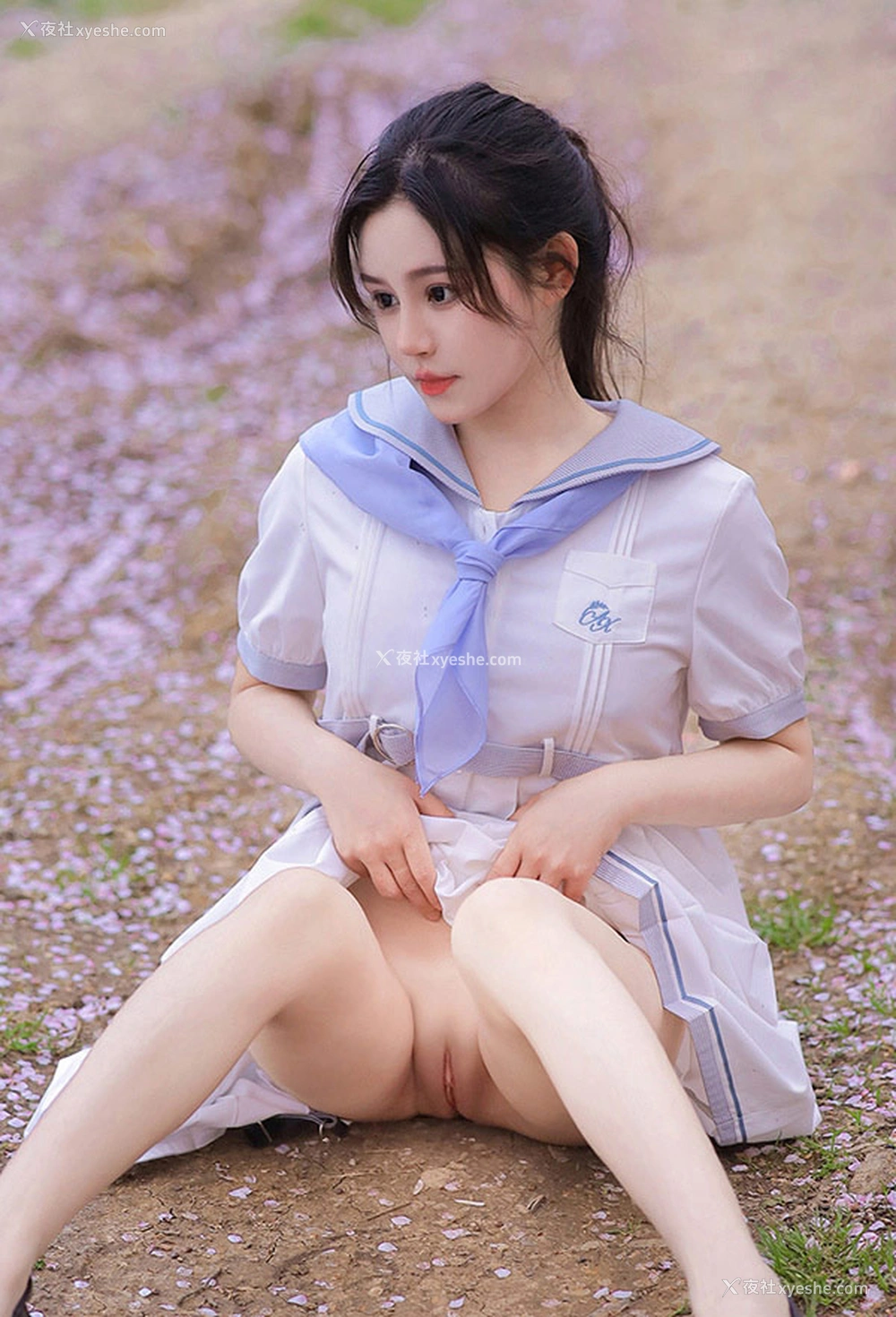 1P - 福利姬桃暖酱 放学路上无圣光唯美图集