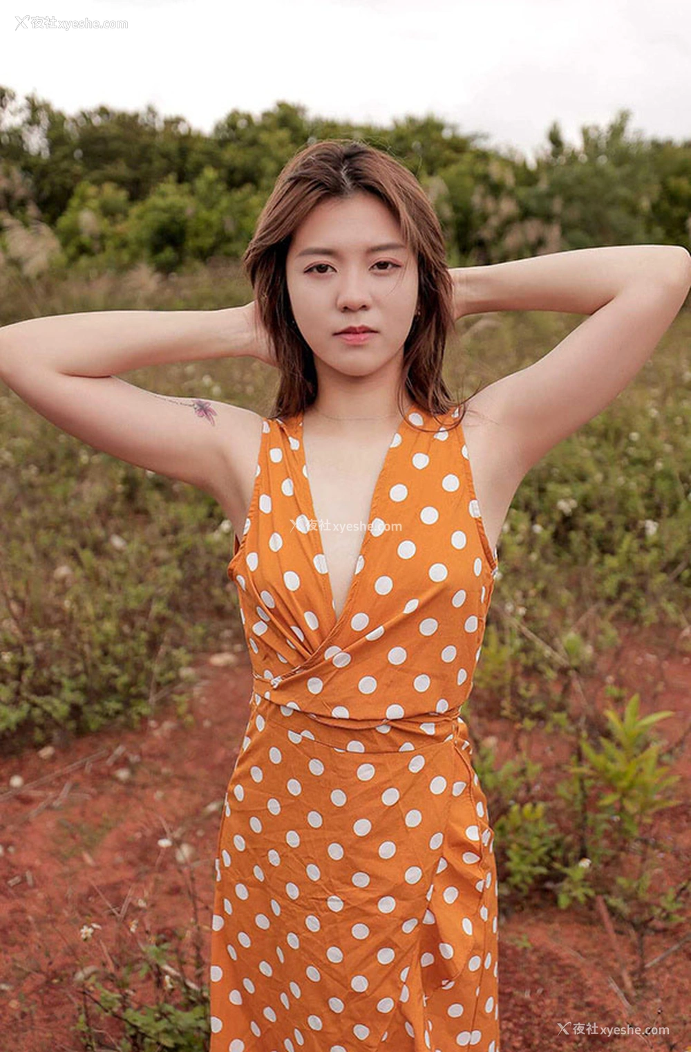 1P - 卡洛琳波点裙 热裤无圣光唯美人体图集