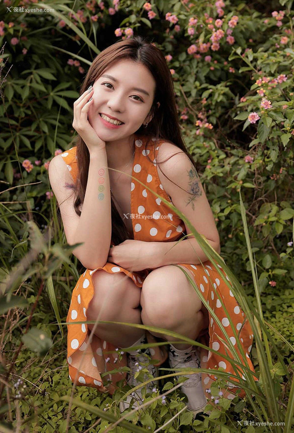 1P - 卡洛琳波点裙 热裤无圣光唯美人体图集
