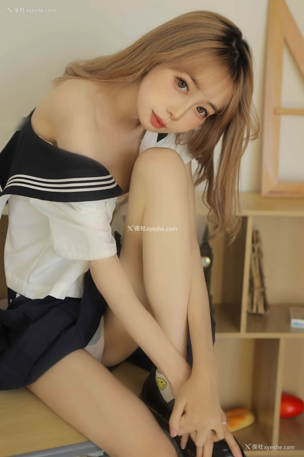 1P - 福利姬金鱼kinngyo – 校服居家JK