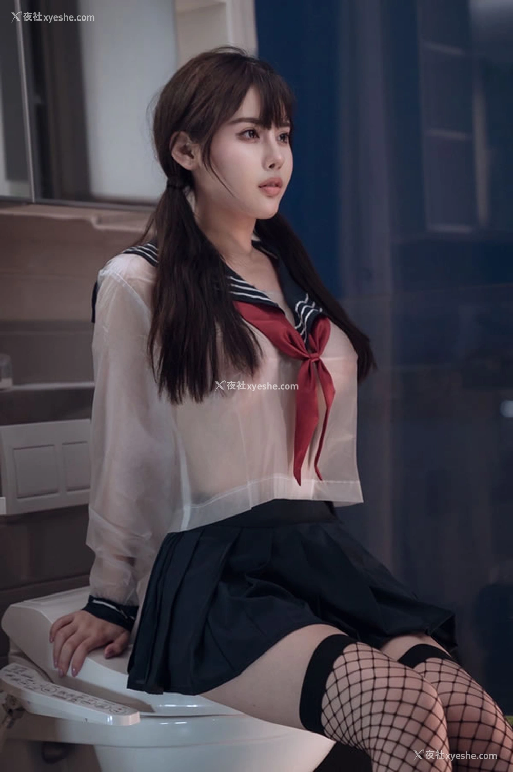 1P - 极品福利姬恋恋艾妮 – 制服Jk网格